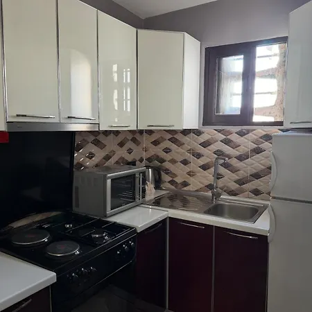 Entry * Shkodër